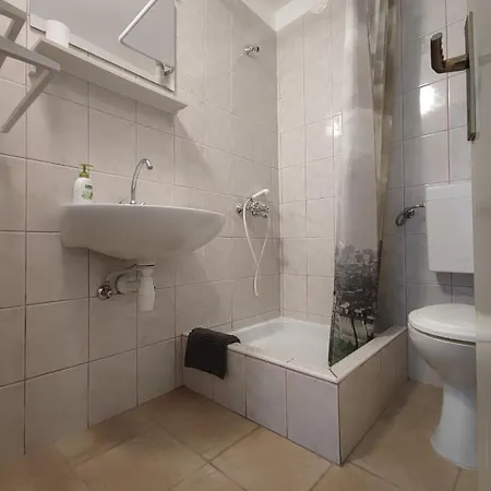 Marin Apartment Tisno