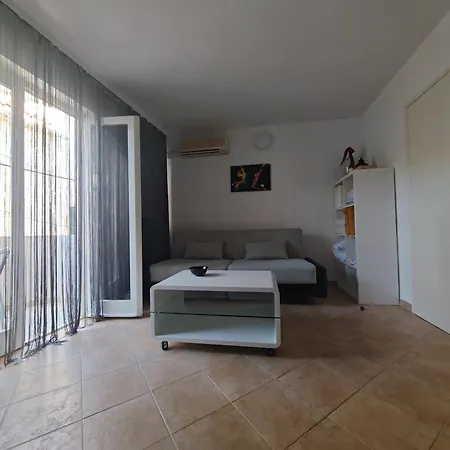 Marin Apartment