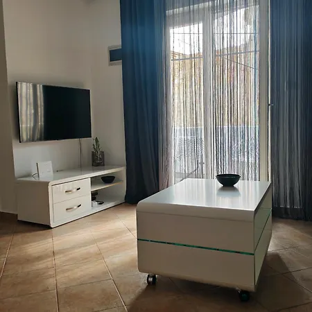 Marin Apartment *