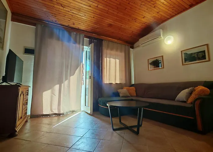 Апартаменты Marin Тисно